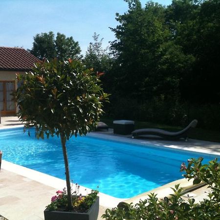 קולומבי-לה-דו-אגליז Logis Hotel La Grange Du Relais מראה חיצוני תמונה