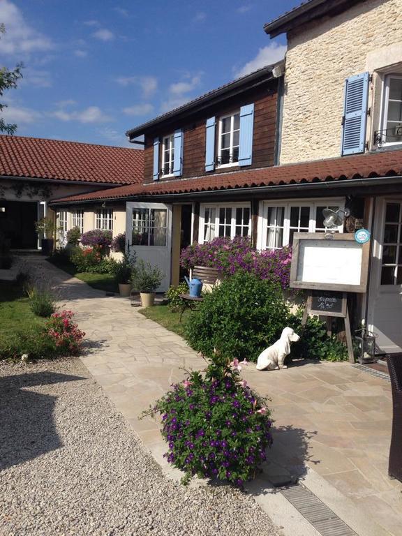 קולומבי-לה-דו-אגליז Logis Hotel La Grange Du Relais מראה חיצוני תמונה