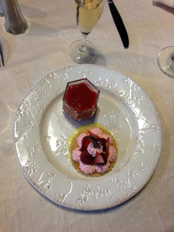 קולומבי-לה-דו-אגליז Logis Hotel La Grange Du Relais מראה חיצוני תמונה