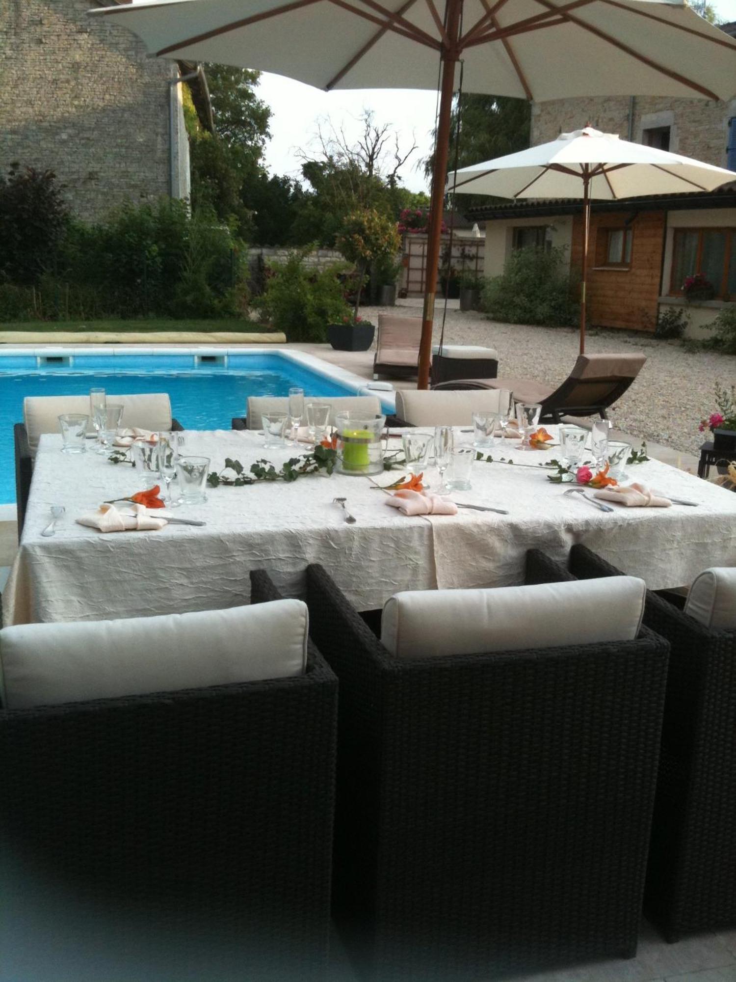 קולומבי-לה-דו-אגליז Logis Hotel La Grange Du Relais מראה חיצוני תמונה