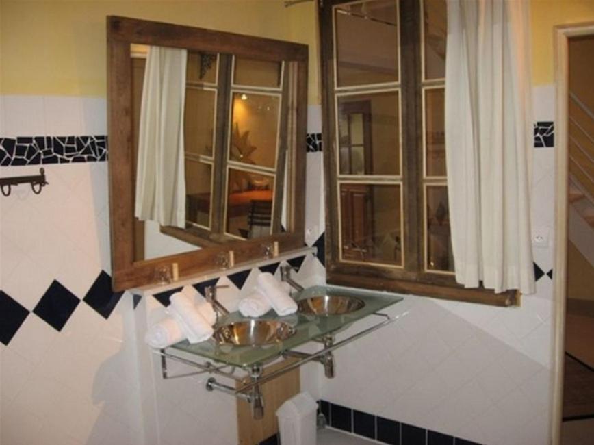 קולומבי-לה-דו-אגליז Logis Hotel La Grange Du Relais מראה חיצוני תמונה