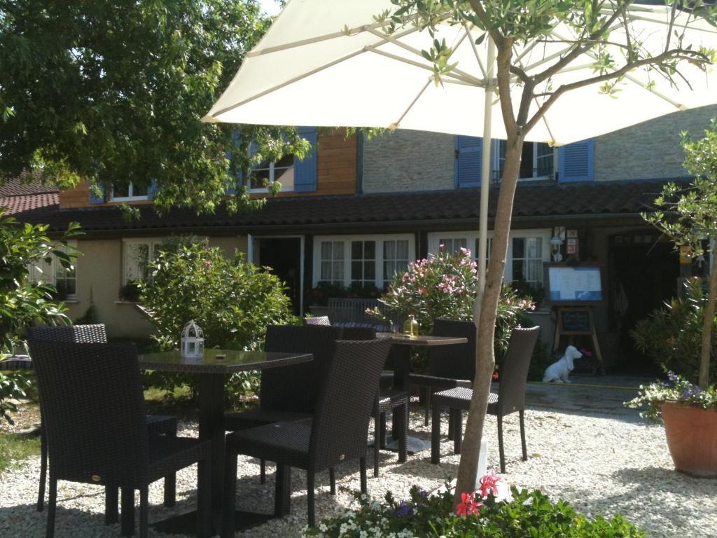 קולומבי-לה-דו-אגליז Logis Hotel La Grange Du Relais מראה חיצוני תמונה